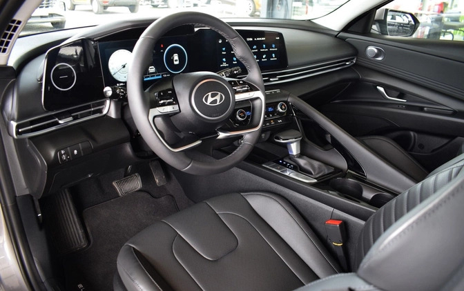 Hyundai Elantra cena 134900 przebieg: 198, rok produkcji 2023 z Nekla małe 781